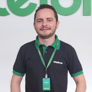 Valdemar Norberto Sens Neto (Supervisor da Engenharia de Aplicação em Intelbras S.A. Industria de Telecomunicação Eletrônica Brasileira)
