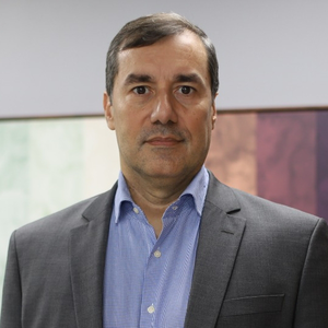 Luis Viga (Presidente do Conselho em ABIHV)